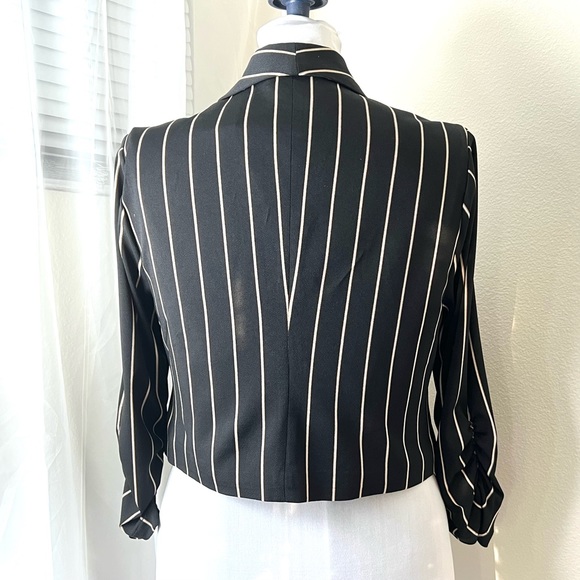 TORRID: Black Stripe Crepe Open Front Blazer 00 - Picture 4 of 12